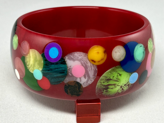 AP11 Atelier Papillon crimson red mega dot bakelite bangle